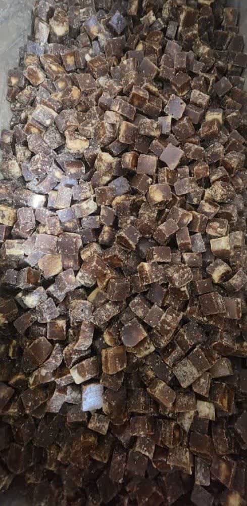 قیمت قند قهوه‌ ای رضوان در بازار چگونه تعیین می‌ شود؟